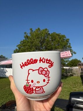 Hello Kitty bowl with kitty chopsticks